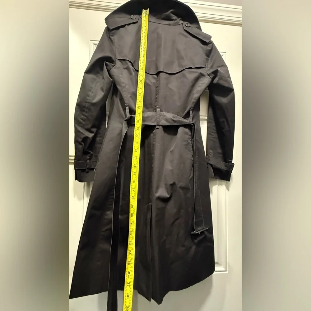 Burberry Irene Black Double-Breasted Trench Coat - Picture 11 of 16